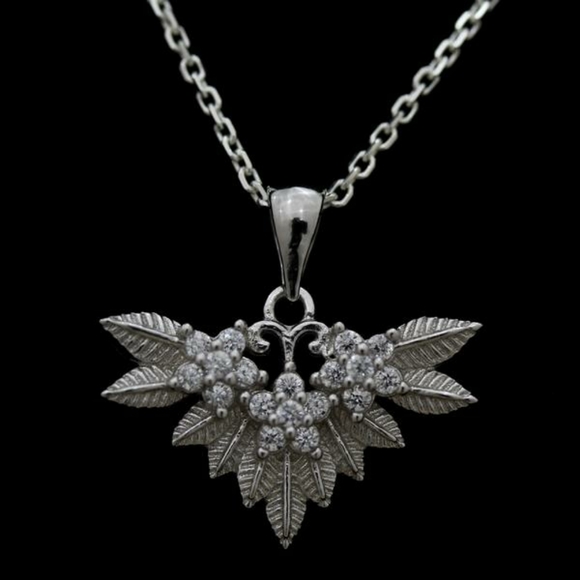 Leaf Pendant Set - Picture 2 of 3